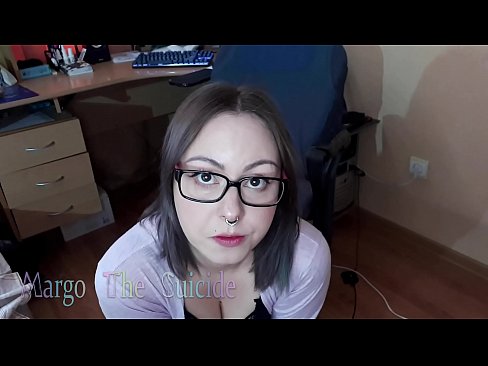 ❤️ Nwatakịrị nwanyị sexy nwere ugegbe na-eme Dildo nke ukwuu na igwefoto ❤️ Anal porn ❌❤