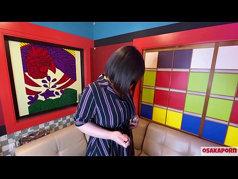 ❤️ Cutie Japanese nwere nnukwu nnụnnụ tit na-eji ihe ụmụaka egwuri egwu na-enwe mmekọahụ na-emetọ onwe ya ma nwee orgasm. Ọ na-ekwu na N'ajụjụ ọnụ banyere ya iberibe ahụmahụ. Nnukwu nnụnnụ tit na ọtụ ntutu na-asụ ude nke ukwuu. Osakaporn ❤️ Anal porn ❌❤